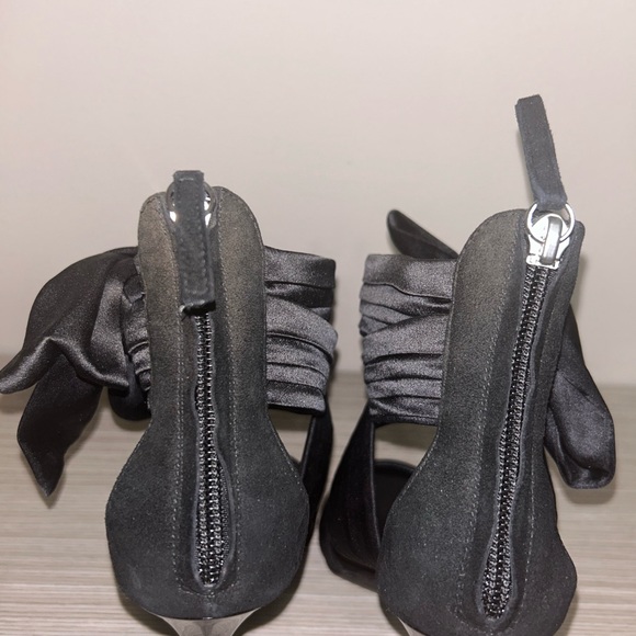 Giuseppe Zanotti - Satin Bow Black Sandals - 35 - Picture 7 of 11